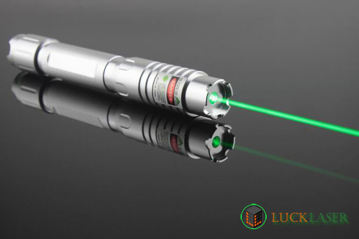World Most Powerful Green Laser Pointer 1500mW Strong ...
