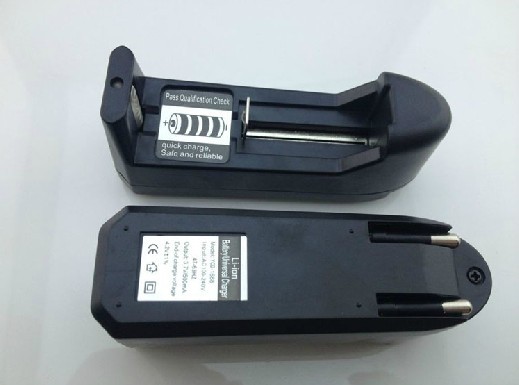 Intelligent charger 18650 16340 10440 lithium battery charger - Click Image to Close